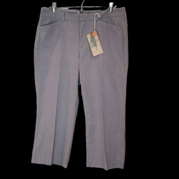 Dockers Gray Plaid Khaki Diem Gray Plaid Metro Capri SZ 12 - Picture 1 of 10